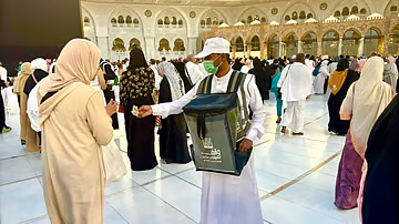 وقف الأميرة صيتة يدعم المعتمرين برمضان