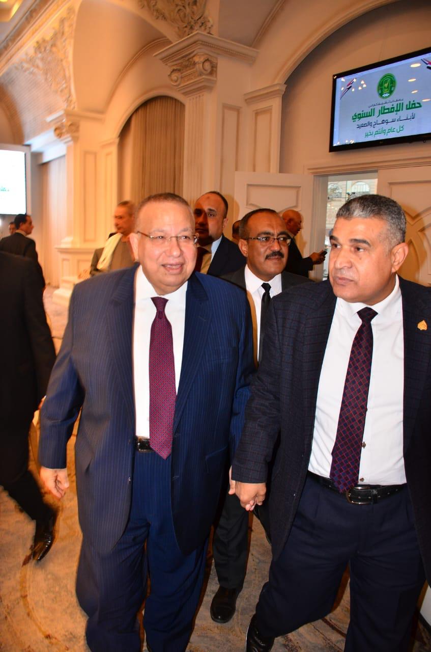 أثناء حفل الإفطار