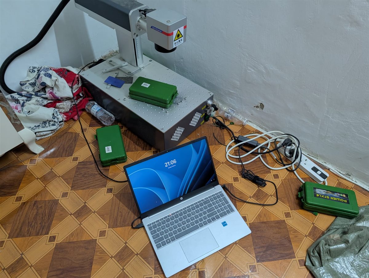 إغلاق موقعين مخالفين في حي الرويس