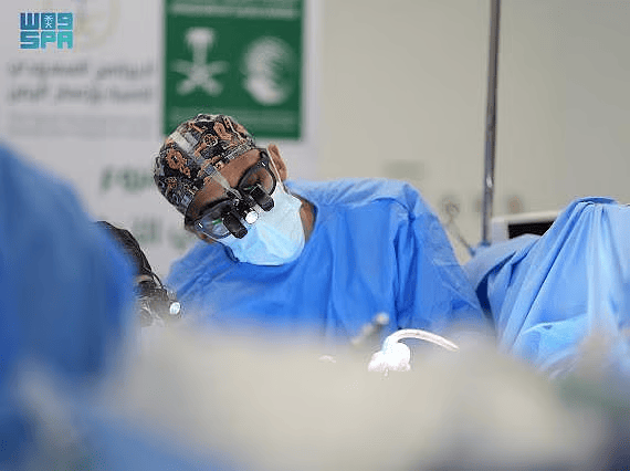 مركز الملك سلمان يطلق برنامجًا طبيًا تطوعيًا