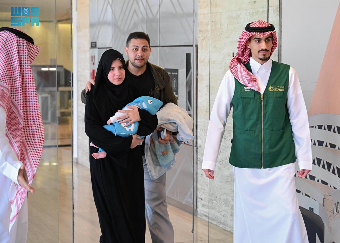  وصول التوأم الطفيلي المصري محمد عبدالرحمن جمعة إلى الرياض