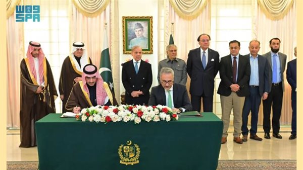 توقيع اتفاقيتين تنمويتين بين السعودية وباكستان
