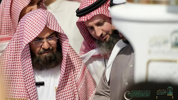 إطلاق روبوت ذكي لتعزيز تجربة الزوار في المسجد الحرام