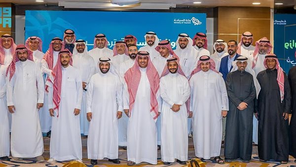 وزارة السياحة تناقش تطوير الفنادق في مكة