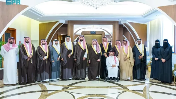 أمير الشرقية يستقبل مجلس إدارة جمعية طويق