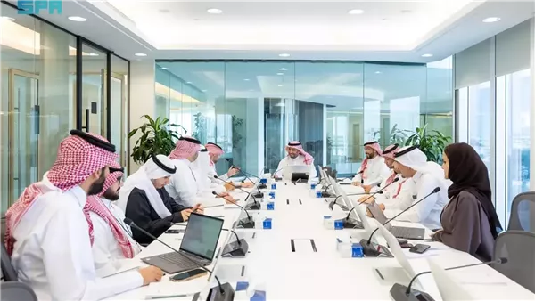 محافظ هيئة الاتصالات يبحث تعزيز الخدمات الرقمية