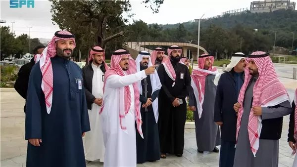 أمين منطقة الباحة الدكتور علي السواط