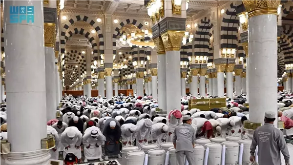 استعدادات مكثفة لاستقبال المصلين ليلة الختم