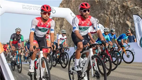 بطولة المملكة لسباق الدراجات في الباحة 