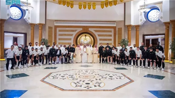 نائب أمير مكة يكرم الأهلي الآسيوي