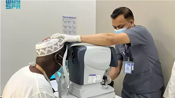 200 عملية مياه بيضاء مجانًا لحجاج مكة