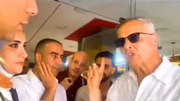 انفعال محافظ الإسكندرية بسبب اللحوم