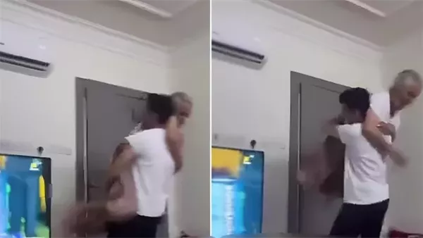 مشجع هلالي يحتفل بفوز الهلال